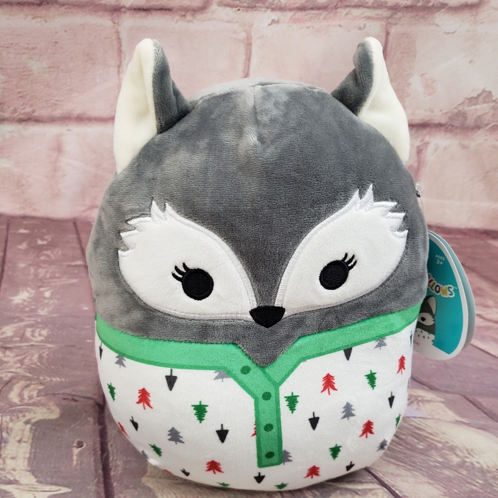 NWT Squishmallow 8" Floxie the Fox with Winter Chrismas Pajamas